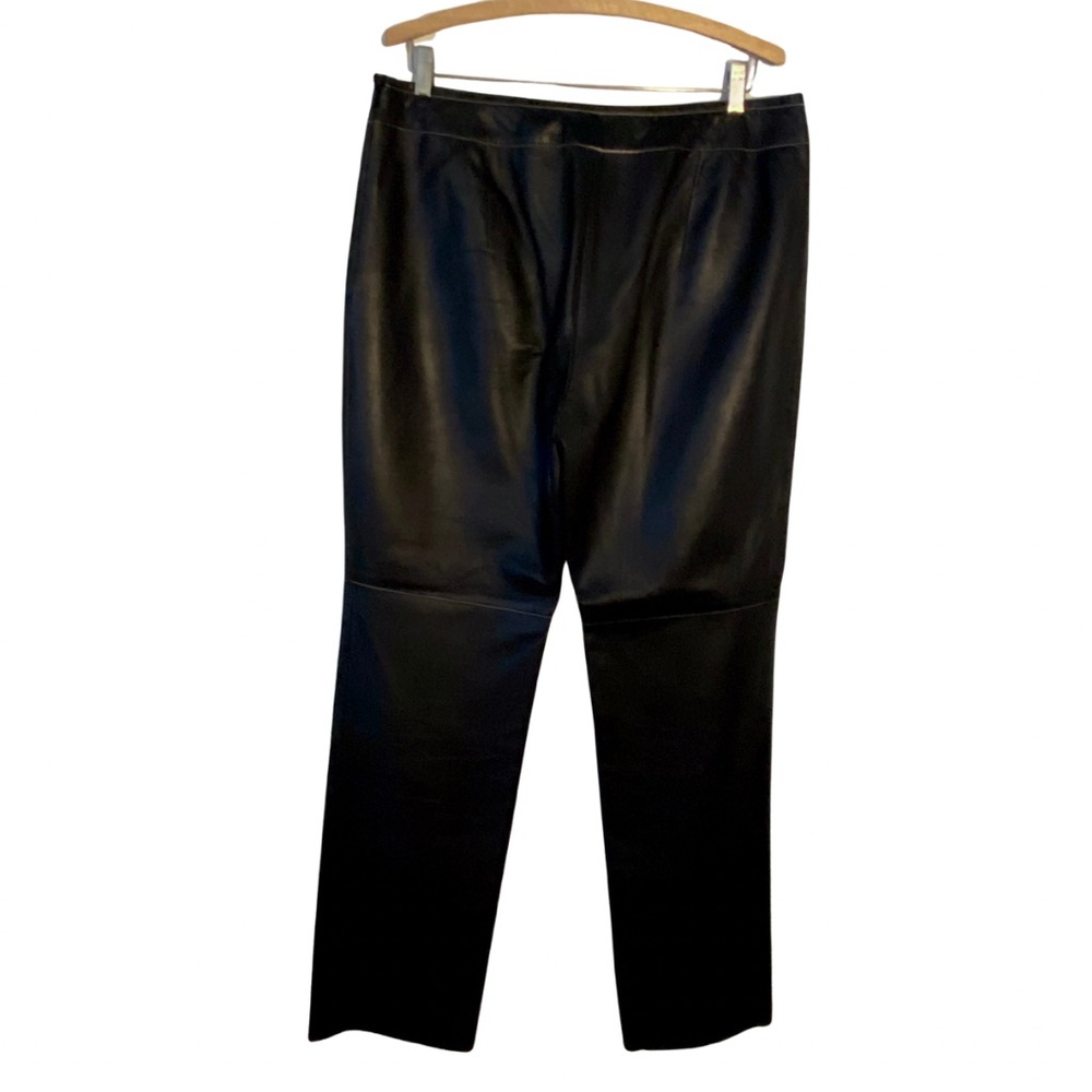 Escada women’s black leather pants 44 / 12 made in Italy